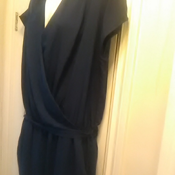 Lg navy jumpsuit pocket - Picture 4 of 6